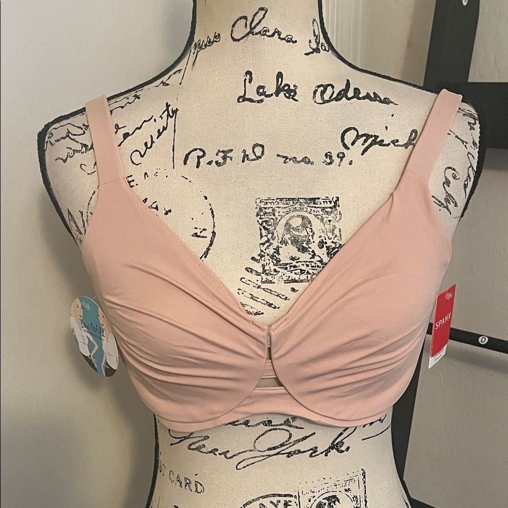 Spanx Low Profile Minimizer Bra Modern Brand New Comfort
